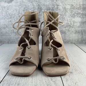 VINCE CAMUTO Nahara Sandal